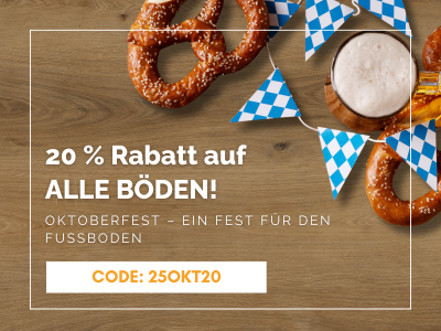 Auf einem hellbraunen Vinylboden liegen bayrische Fahnenketten, Brezen und eine Maß Bier - 20 % Rabatt auf ALLE Böden