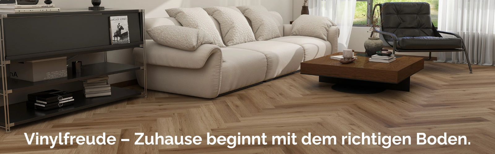 Modernes Wohnzimmer mit hellem Fischgrät-Vinylboden von Vinylfreude und gemütlicher Einrichtung.